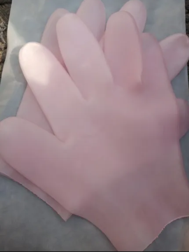 Silicone Moisturising Hand Gloves